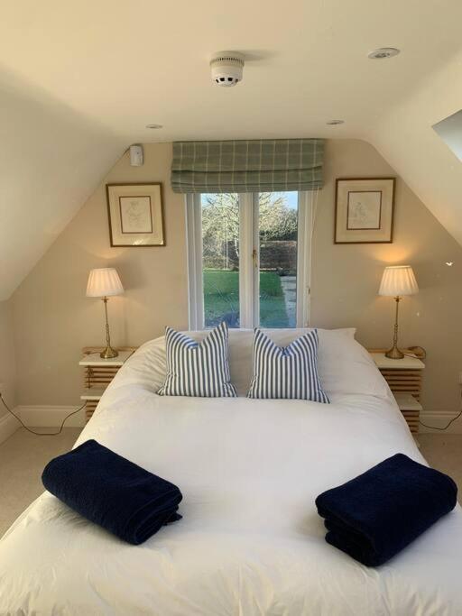 Annexe Near Malmesbury / Tetbury Hankerton Exterior foto